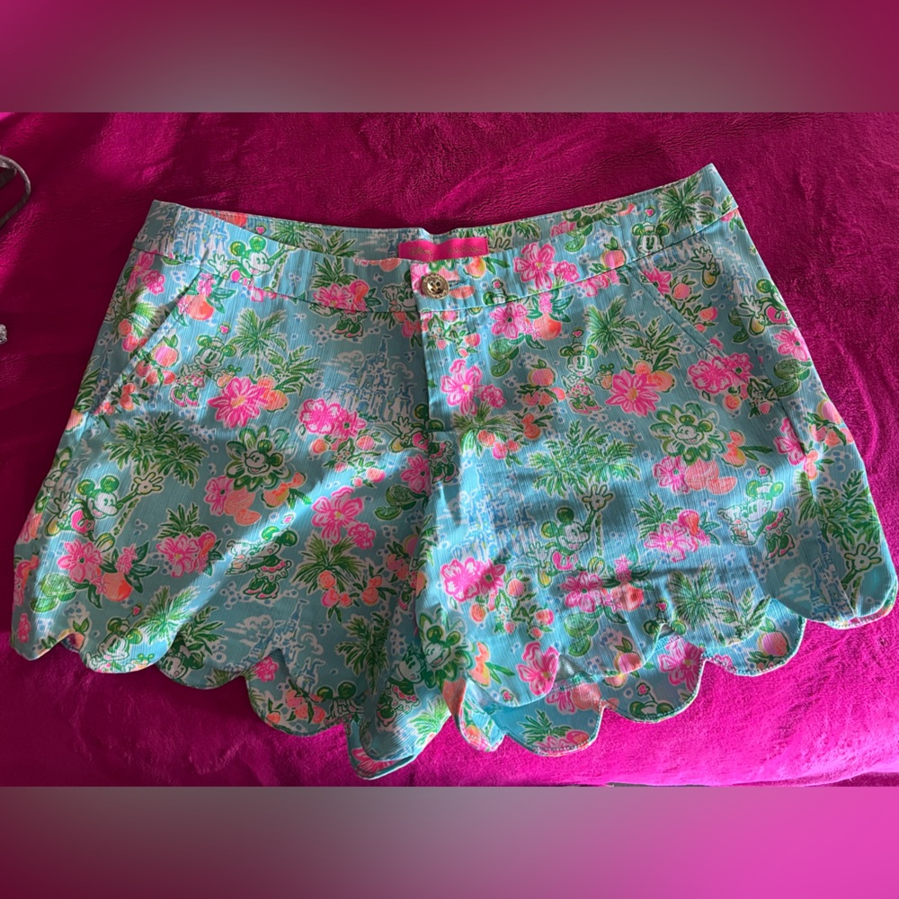 Lilly Pulitzer x Disney Floral Scalloped Hem Shorts